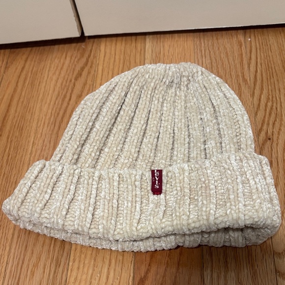 Levi's Off-White Knit Beanie - Picture 3 of 5